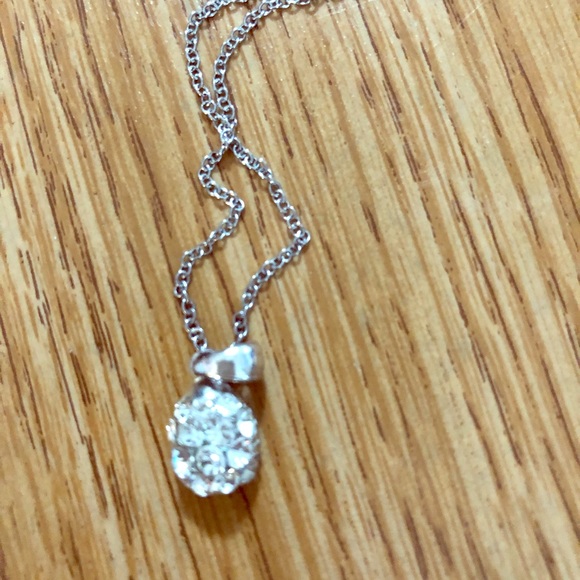 Jewelry - SWAROVSKI CRYSTAL NECKLACE NWOT